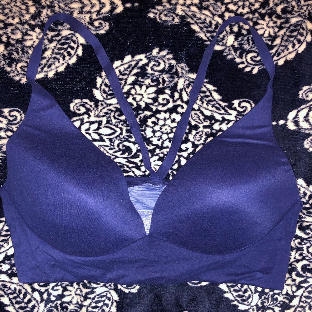 Victoria’s Secret Lightly Lined Plunge Bra